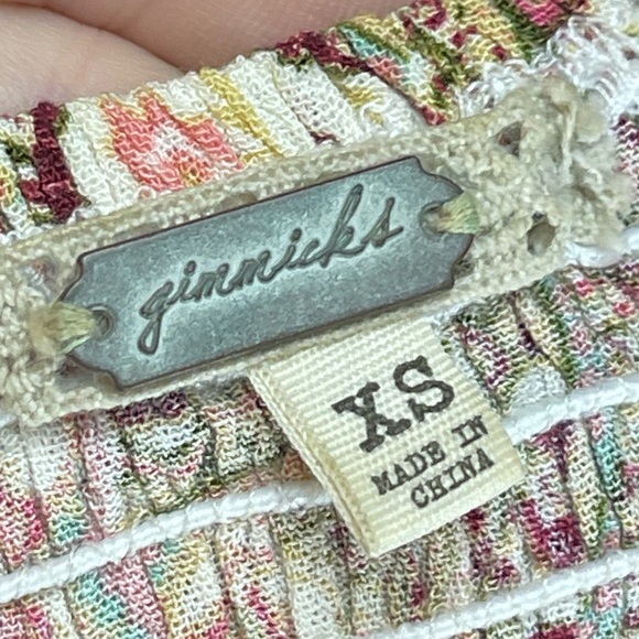 Gimmicks size XS boho tank top with crochet details - Picture 4 of 5